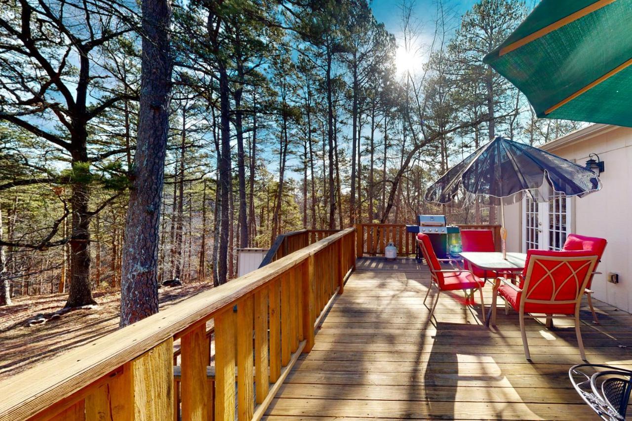 Pine Crest Lodge Юрека Спрингс Екстериор снимка